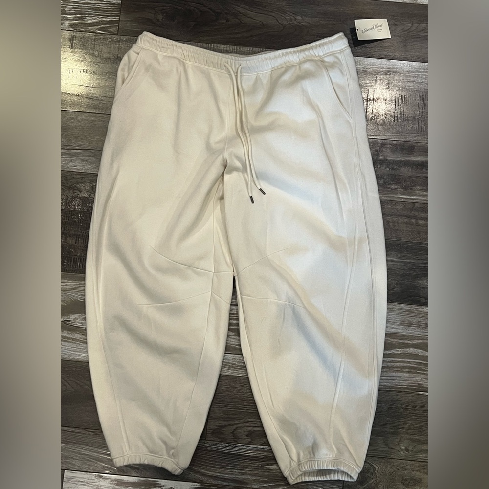 Universal Thread Cream Drawstring Jogger Pants